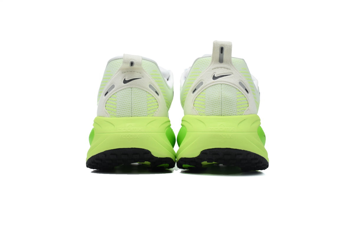Vomero 18 Trainers - Electric Green