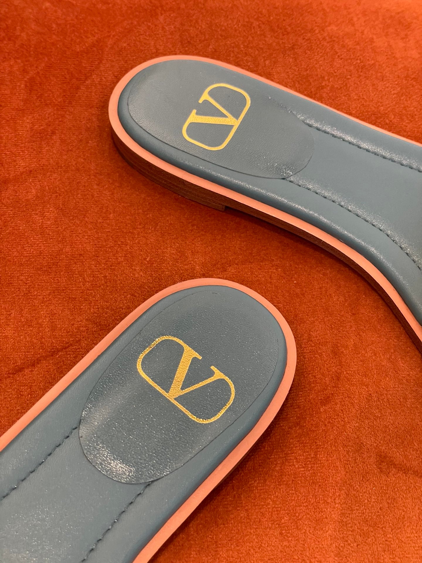 VLogo Slide Sandals - 5 Colours