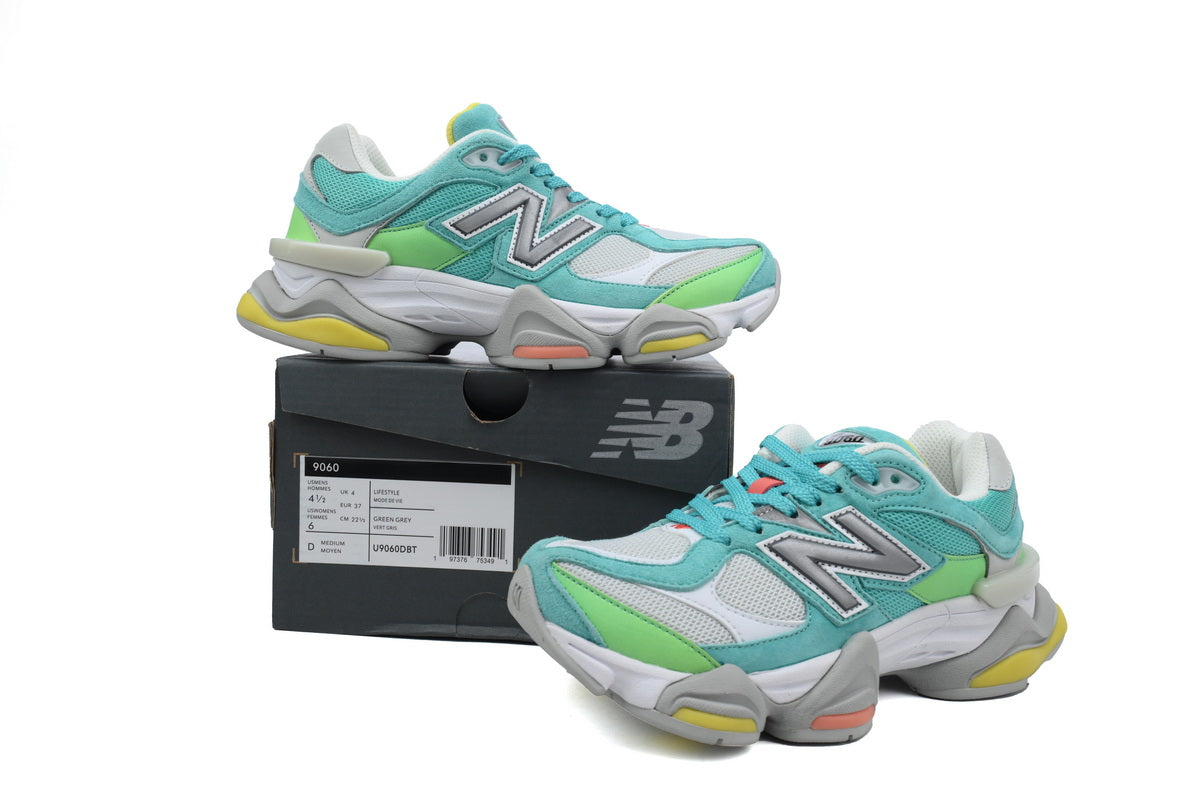9060 Trainers - Cyan Burst
