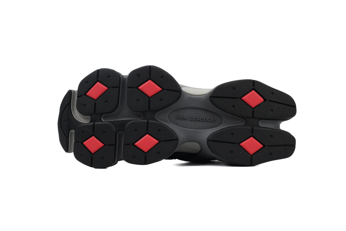 9060 Trainers - Black Castlerock