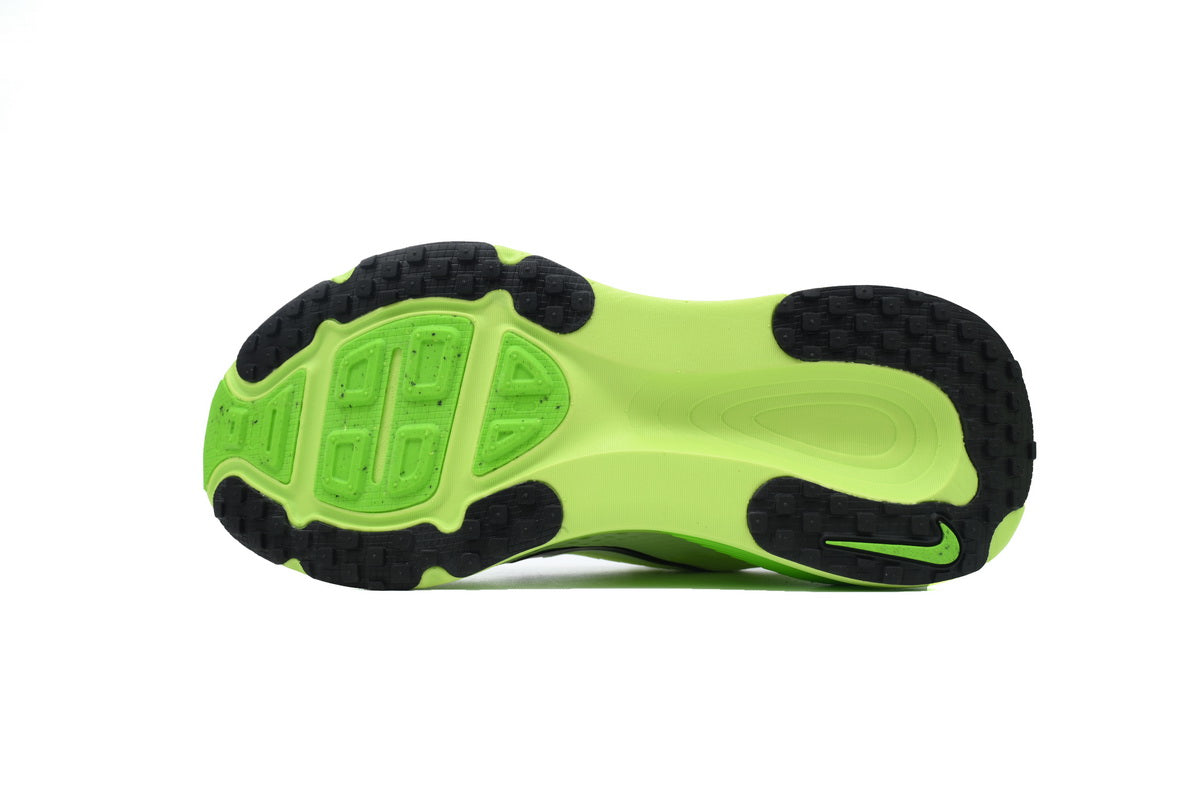 Vomero 18 Trainers - Electric Green