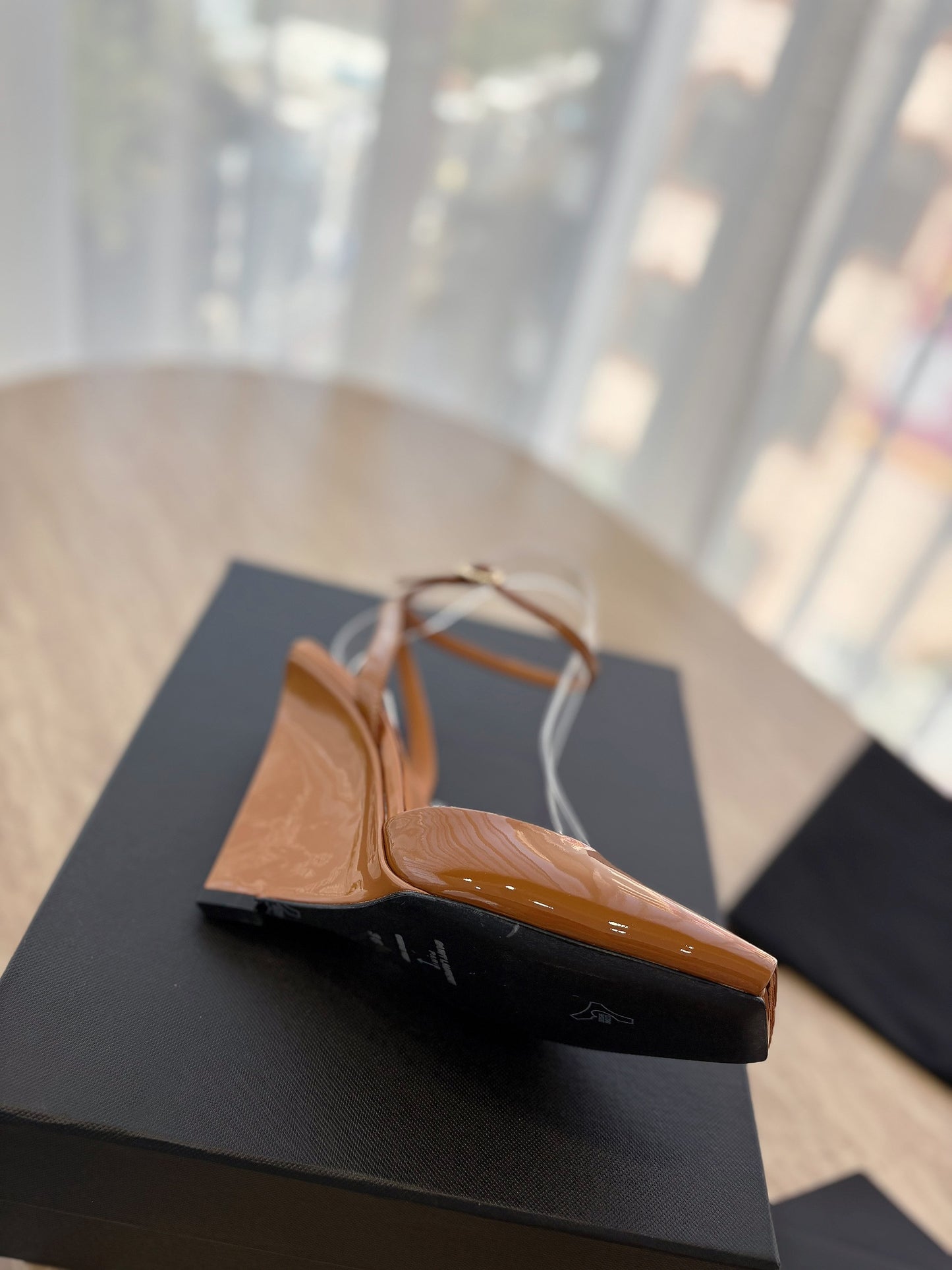 Scandale Wedge Sandals - 2 Colours