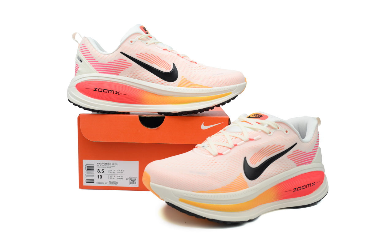 Vomero 18 Trainers - Bright Crimson