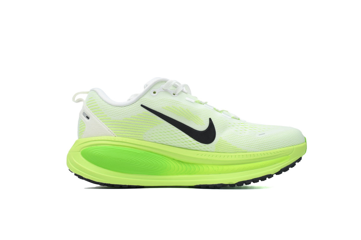 Vomero 18 Trainers - Electric Green