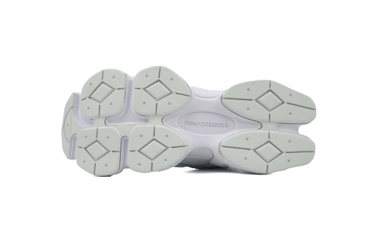 9060 Trainers - Triple White