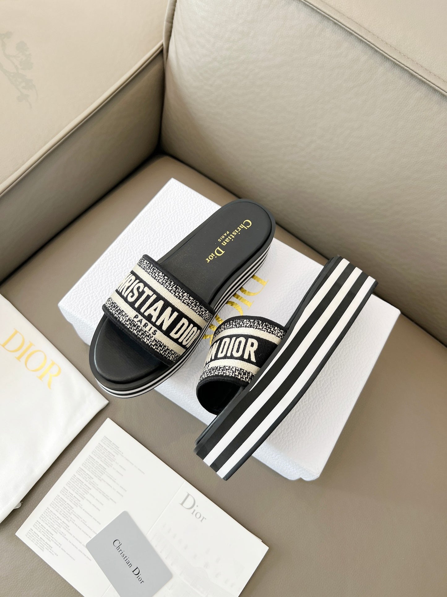 Dway Platform Slides - 3 Colours