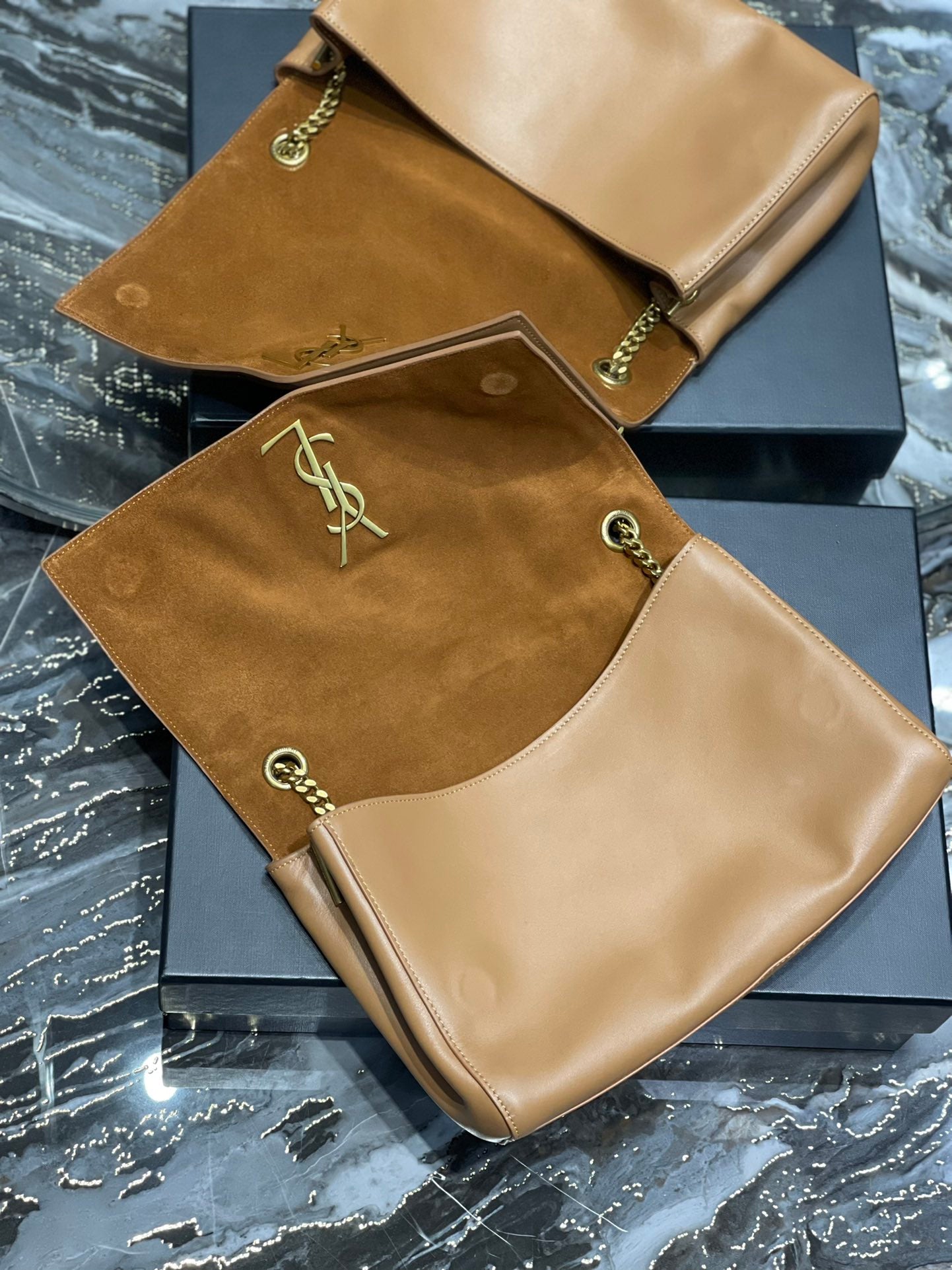 Kate Reversible Shoulder Bag - 4 Colours