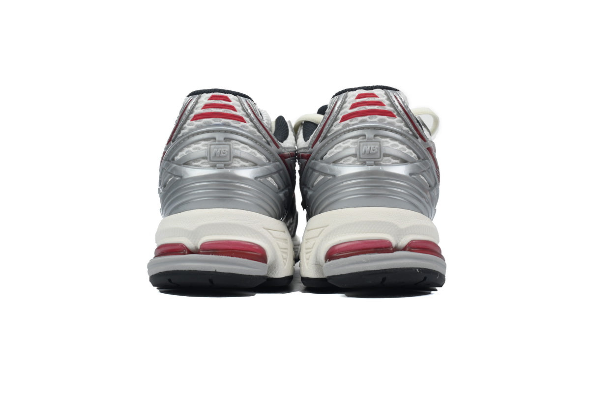 1906R Trainers - Silver Red