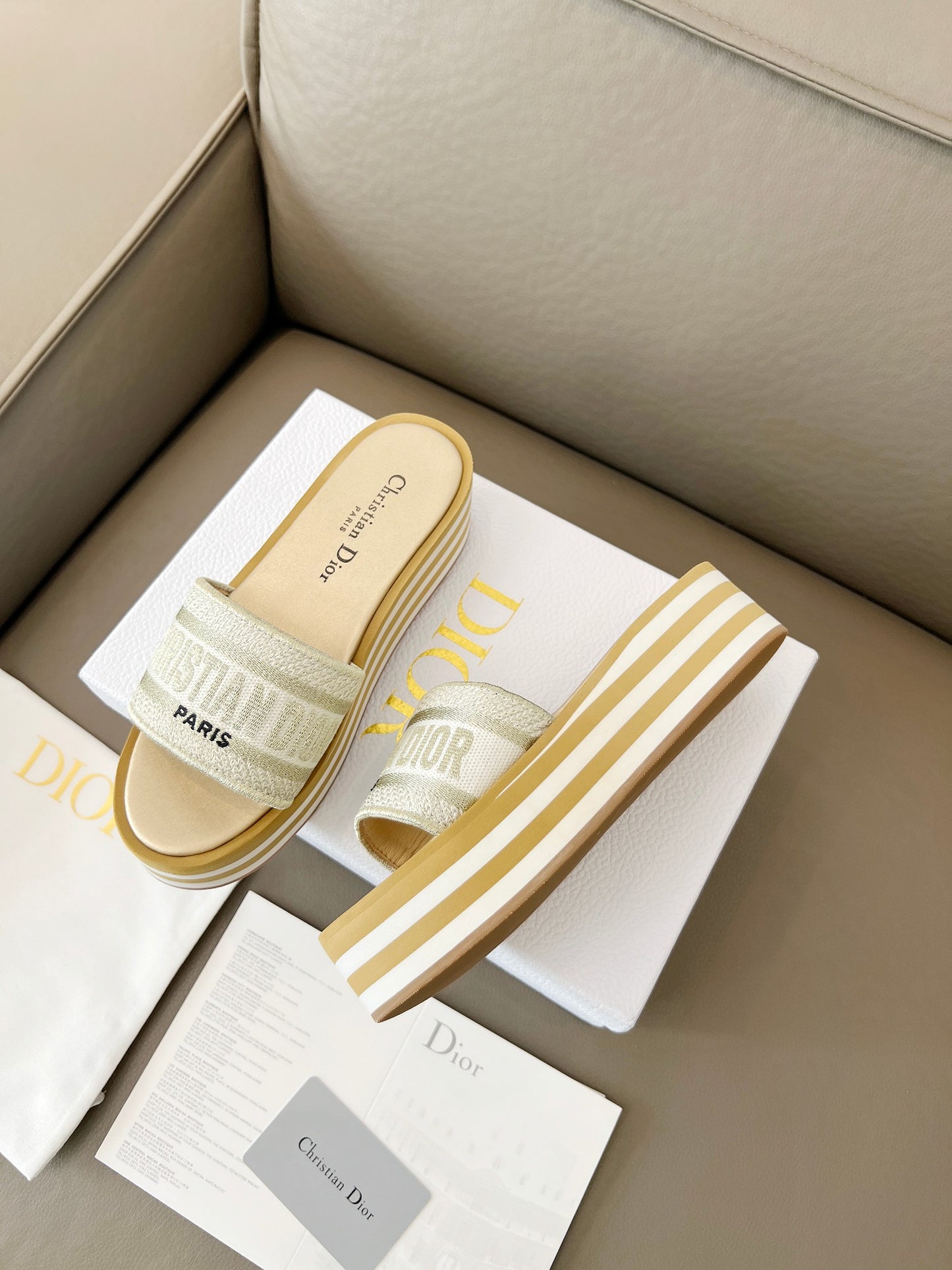 Dway Platform Slides - 3 Colours