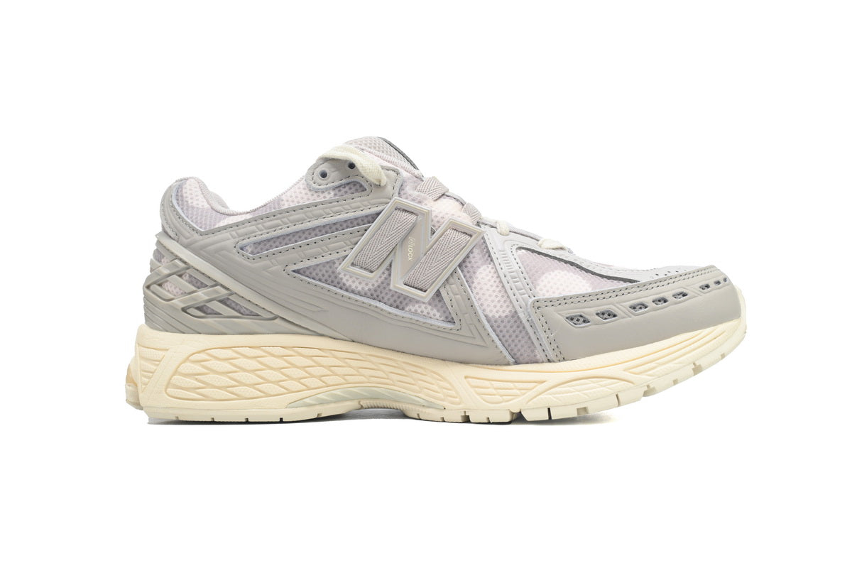 1906R Trainers - Khaki